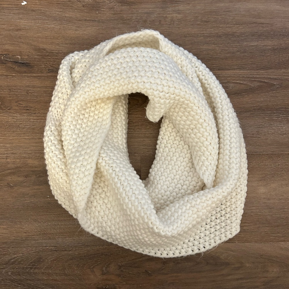 GAP Knit Infinity Scarf